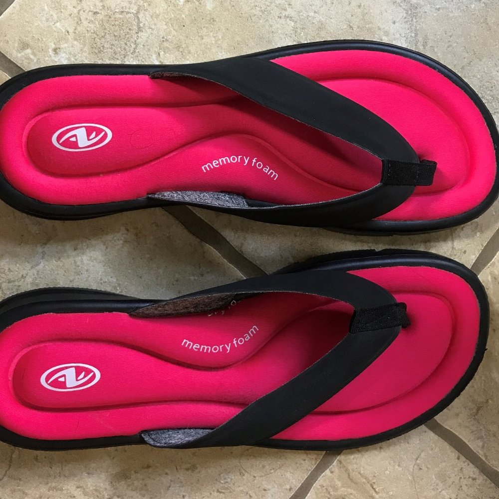 Athletic Works memory foam flip flops, 9/10